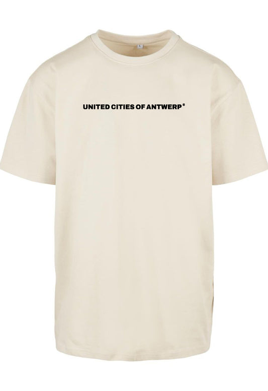 Oversized T-Shirt met zwart logo